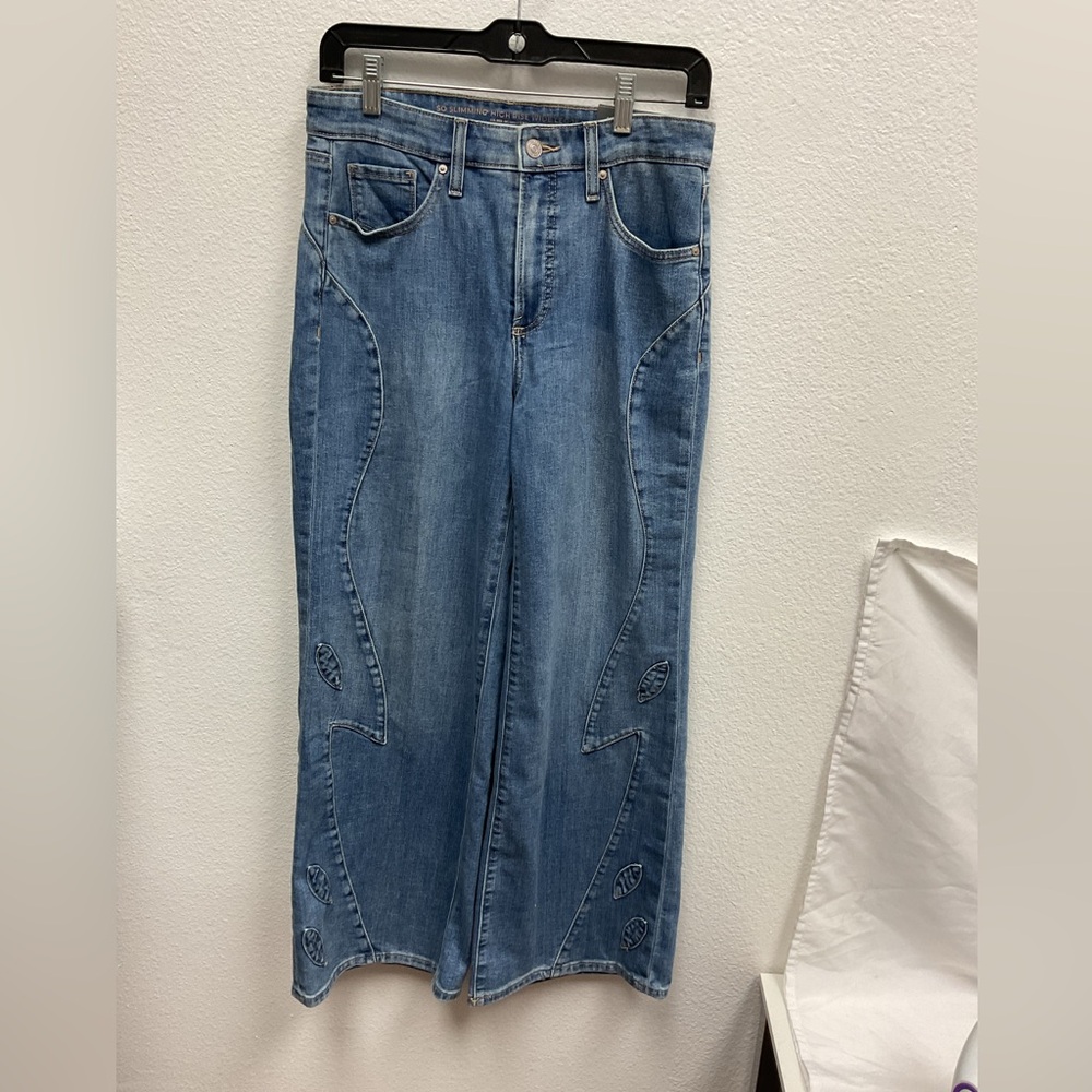 Chico's Light Blue Flare Jeans NWT U.S Size 6P